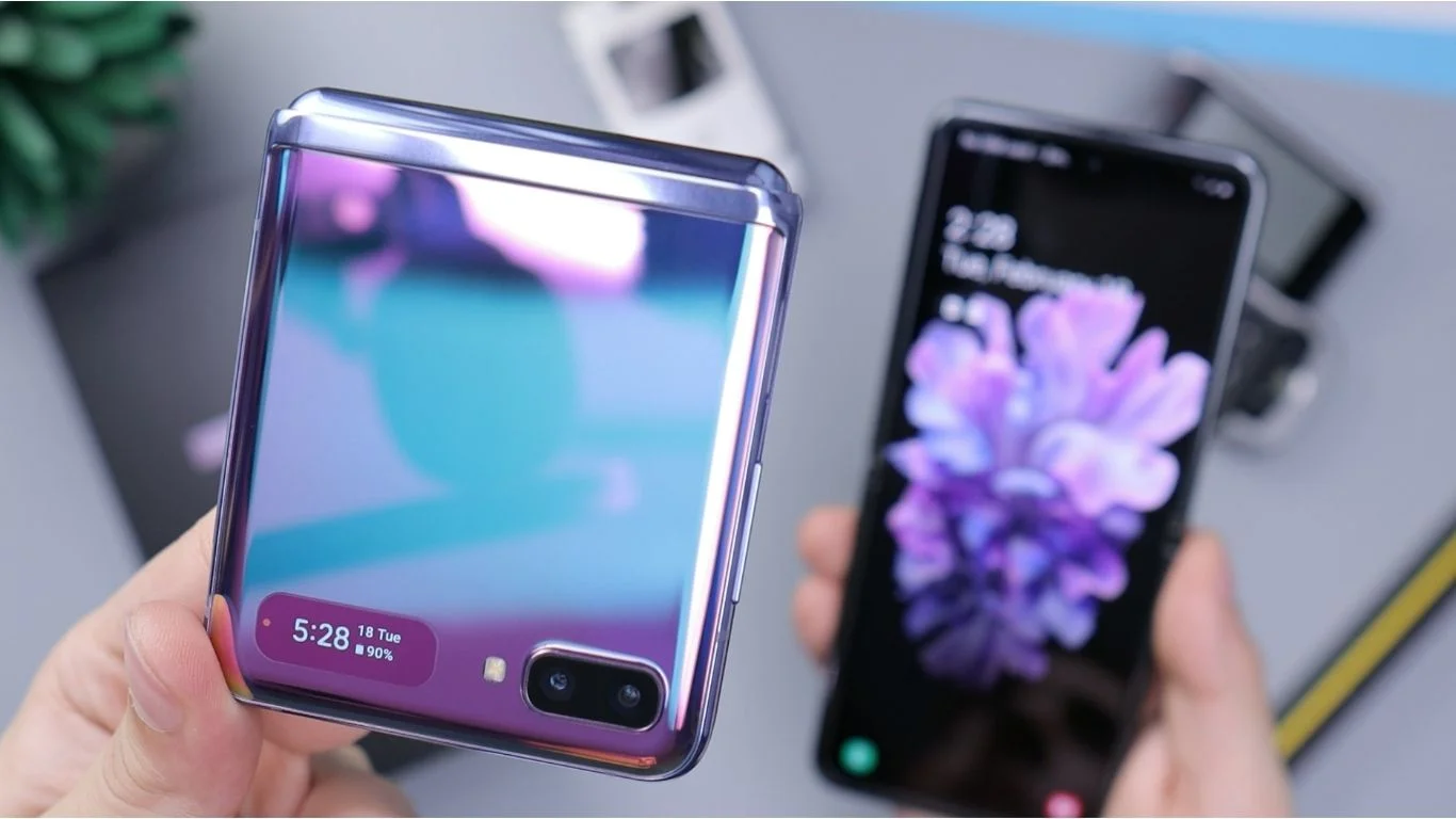 Foldable Phones in the UK Market (1)